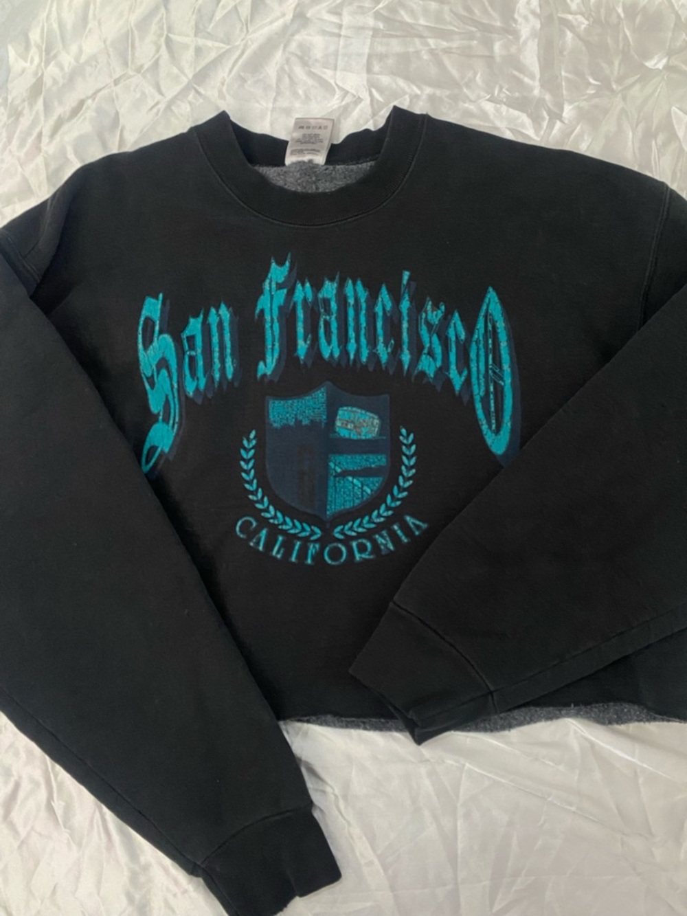 San Francisco cropped crewneck